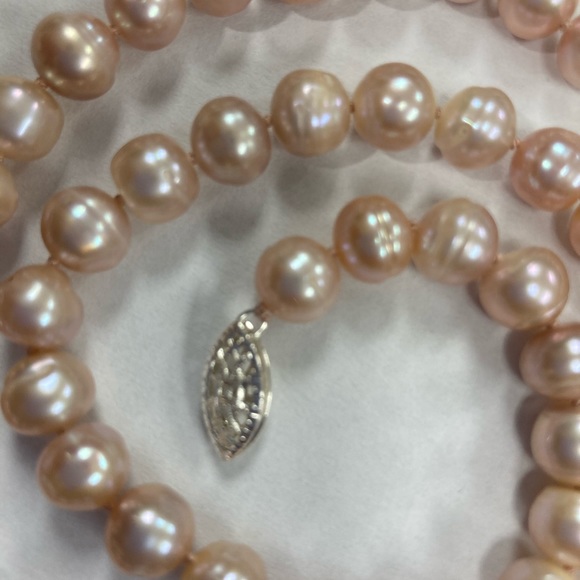 Cultured freshwater pearl necklace mauve - Picture 6 of 8